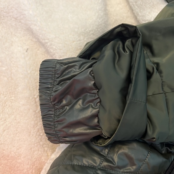 Banana Republic coat - Picture 9 of 10